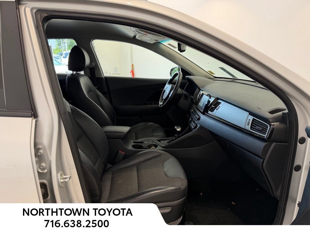 Used 2019 Kia Niro S Touring FWD image 13
