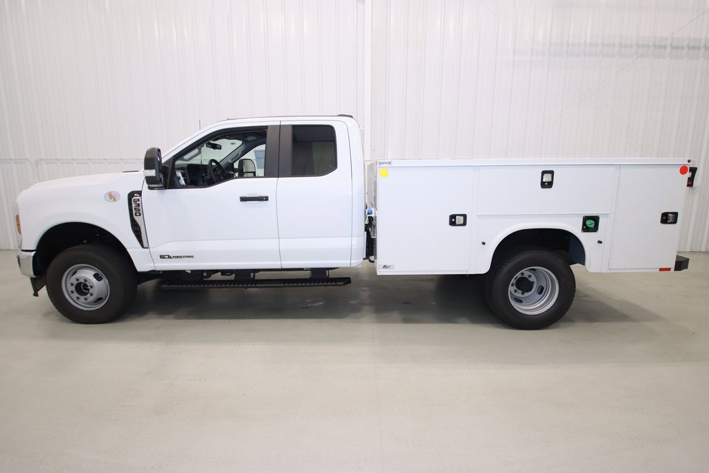 New 2025 Ford F350 XL w/ XL Chrome Package image 5