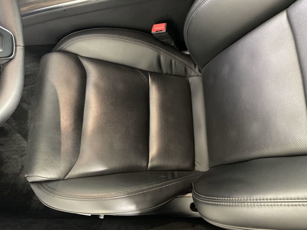 Used 2022 Tesla Model S image 19