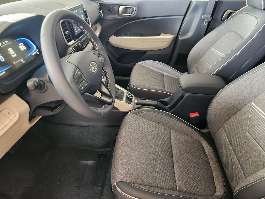 New 2026 Hyundai Venue SEL FWD image 8