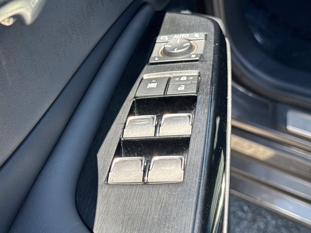 Used 2025 Lexus ES 350 w/ Premium Package FWD image 22