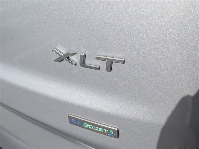 Used 2016 Ford Transit Connect XLT image 10