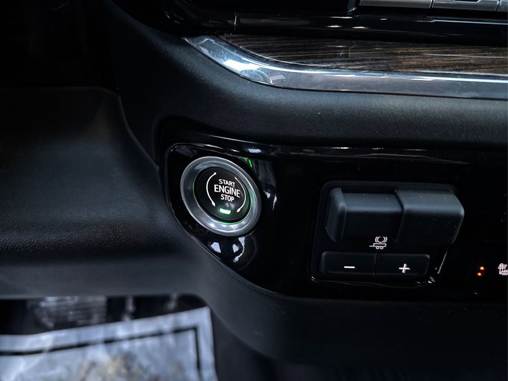 Used 2023 GMC Sierra 1500 Elevation image 35