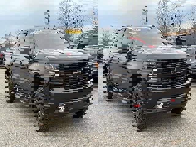 Used 2021 Chevrolet Silverado 1500 LT Trail Boss w/ Convenience Package II AWD/4WD image 4