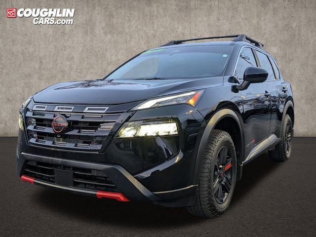 Certified 2025 Nissan Rogue SV image 3