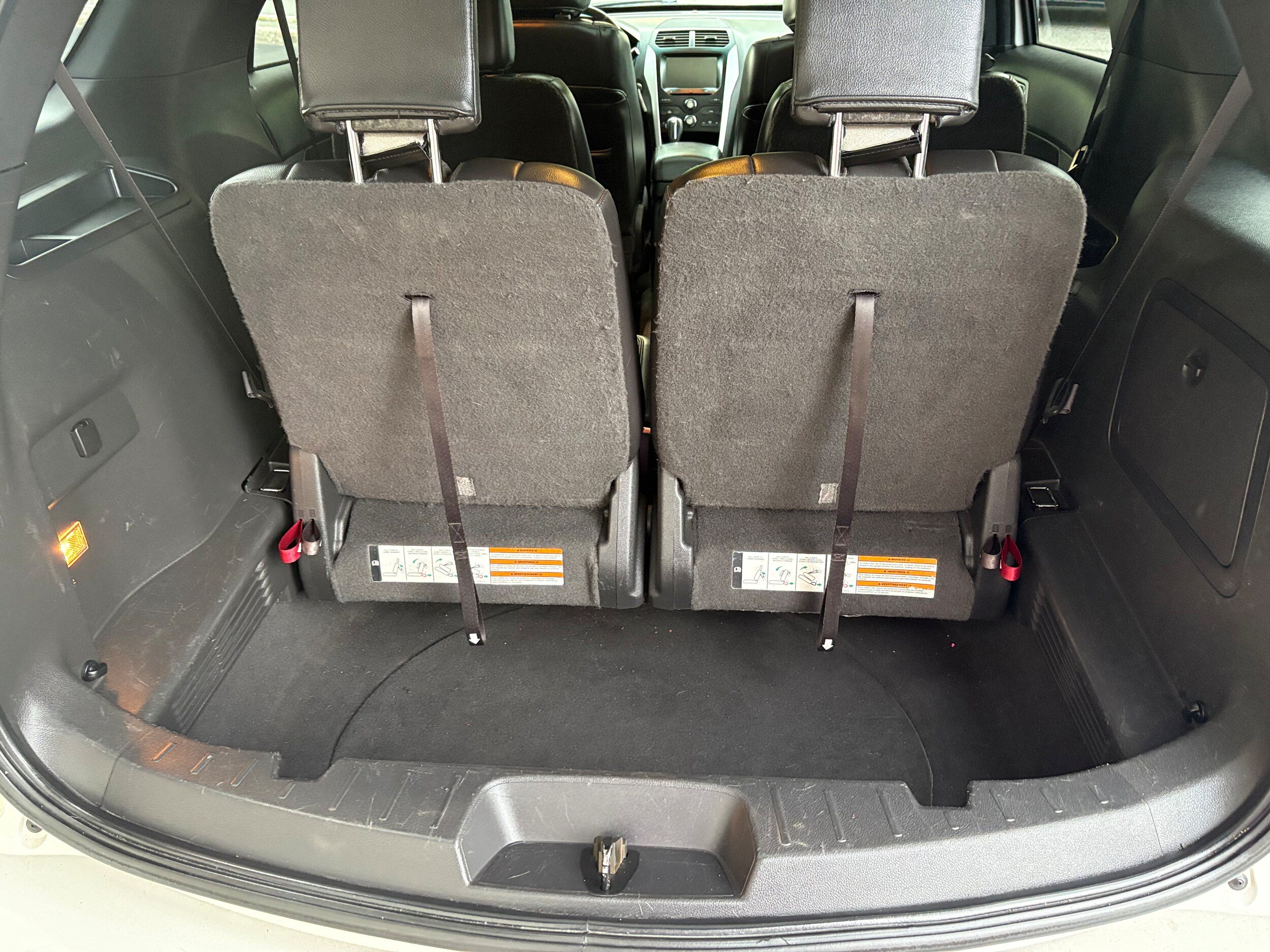 Used 2014 Ford Explorer XLT w/ Equipment Group 202A AWD/4WD image 19