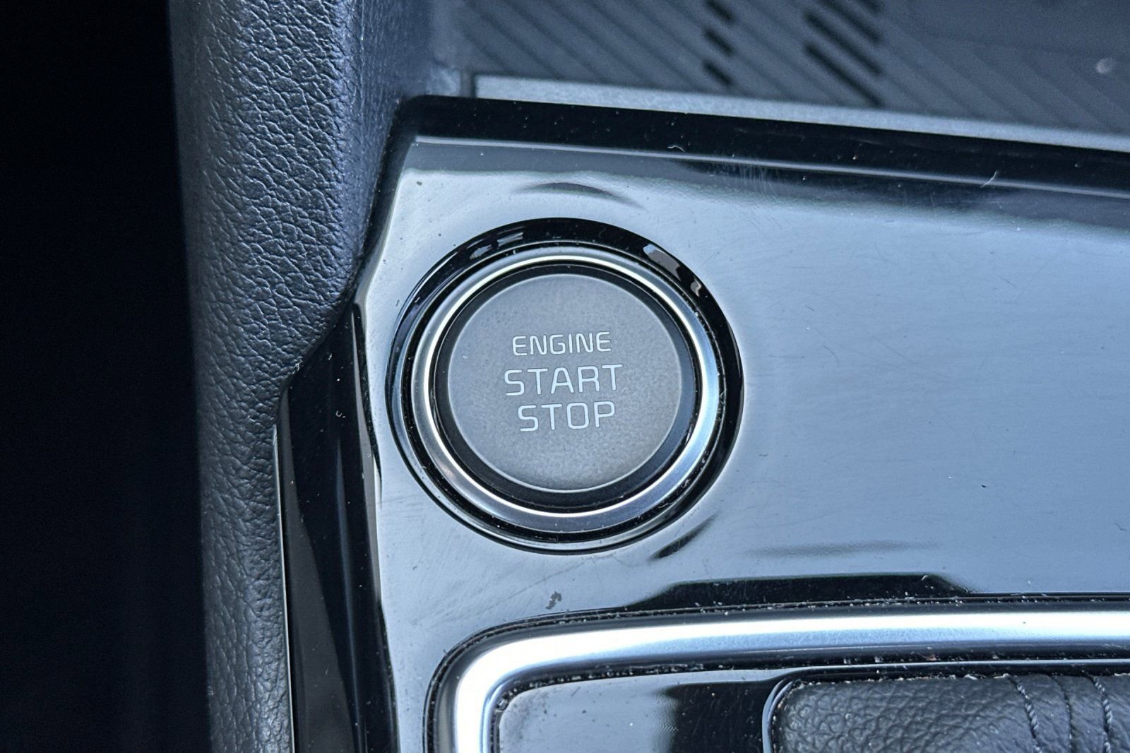 Used 2024 Kia Sportage EX FWD image 20