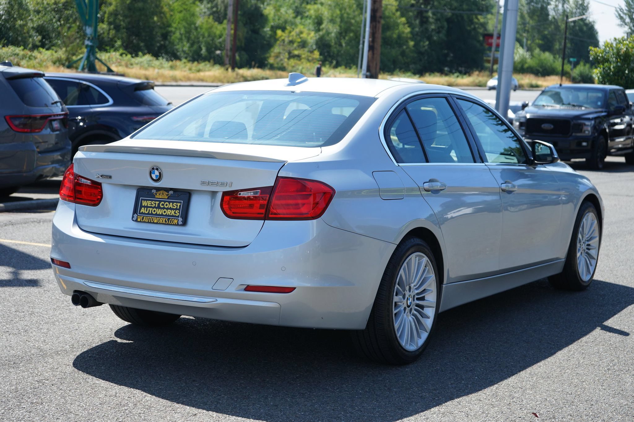 Used 2015 BMW 328i xDrive Sedan AWD/4WD image 5