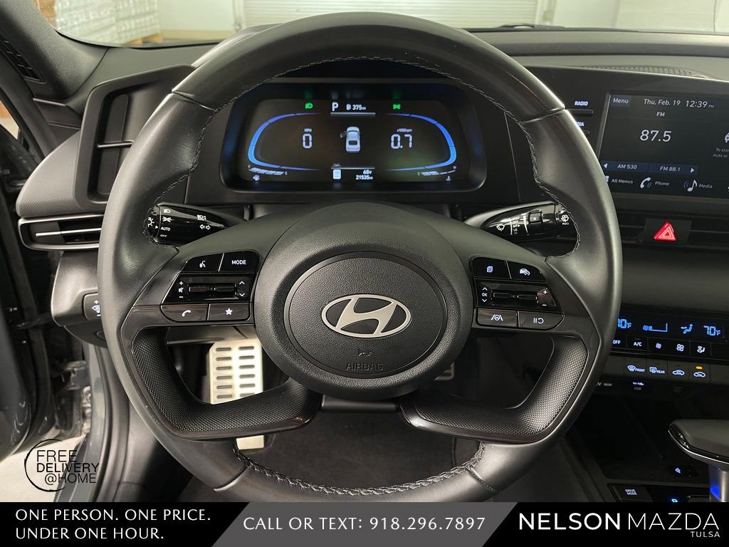 Used 2025 Hyundai Elantra Sport FWD image 20