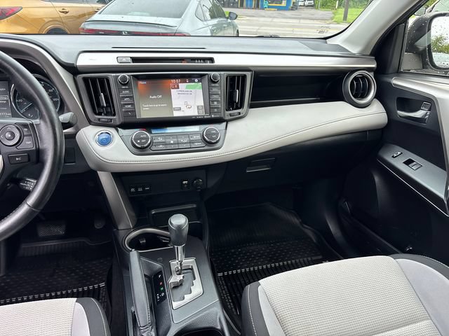 Used 2017 Toyota RAV4 XLE w/ Convenience Package AWD/4WD image 12