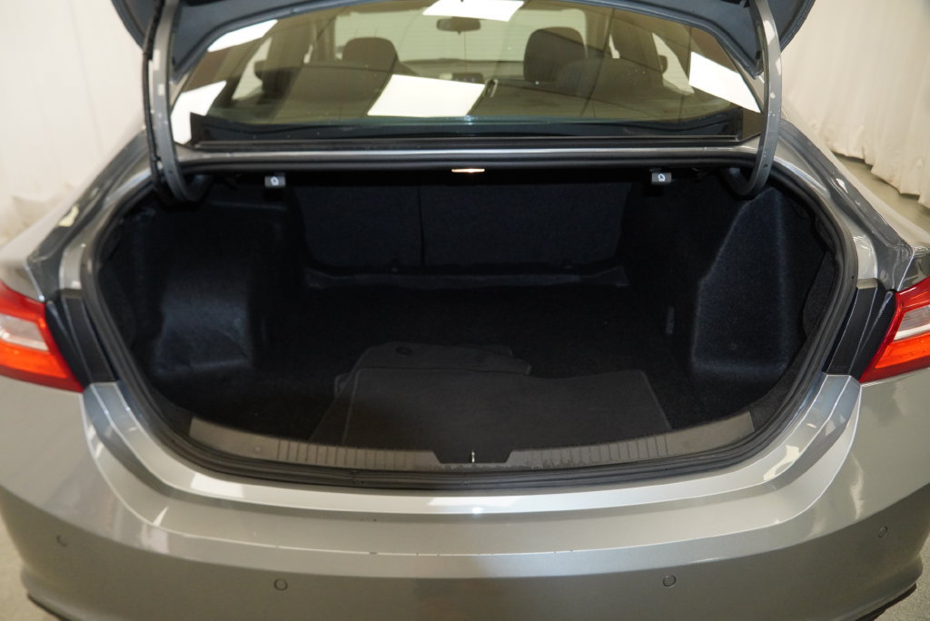 Certified 2024 Chevrolet Malibu LT FWD image 35