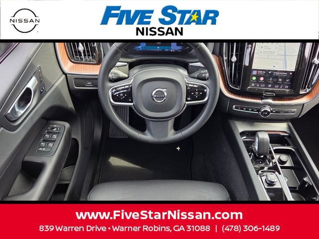 Used 2024 Volvo XC60 B5 Plus w/ Protection Package Premier AWD/4WD image 7
