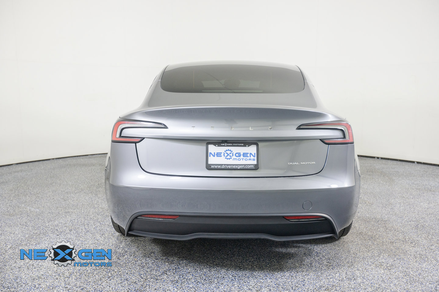 Used 2025 Tesla Model 3 Long Range AWD/4WD image 7