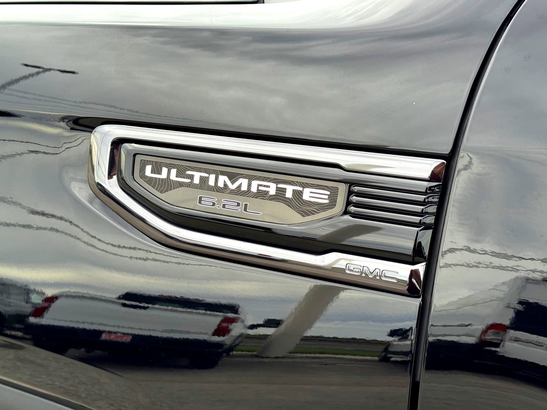 Used 2023 GMC Sierra 1500 Denali Ultimate AWD/4WD image 3