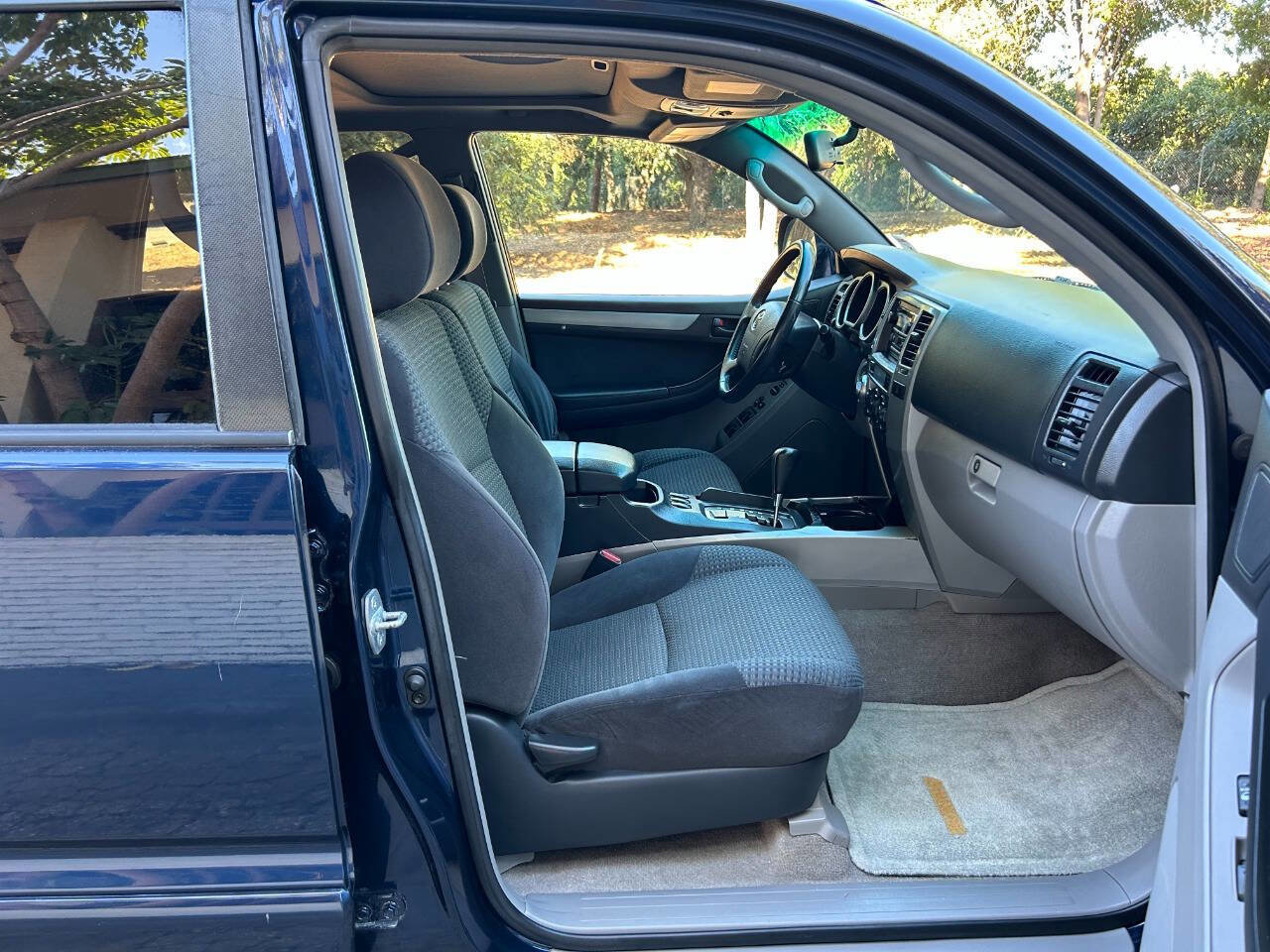 Used 2005 Toyota 4Runner Sport image 32