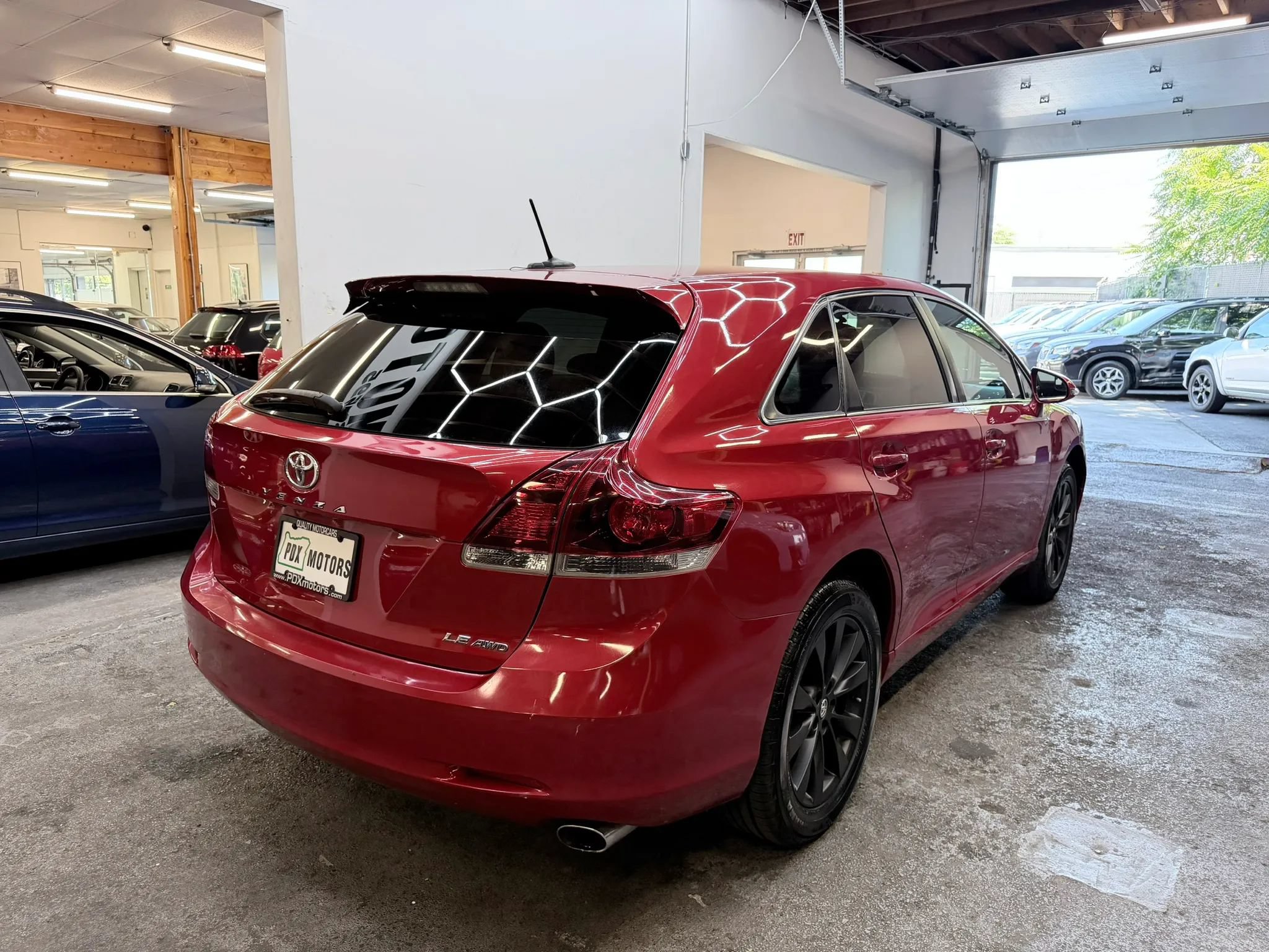 Used 2013 Toyota Venza LE w/ LE Convenience Pkg AWD/4WD image 3