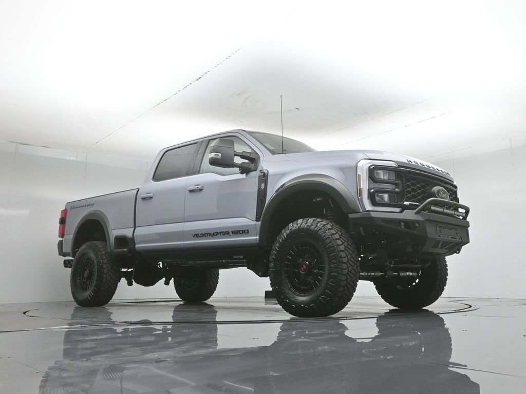 New 2026 Ford F250 Lariat w/ Black Appearance Package AWD/4WD image 3