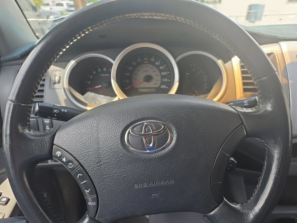 Used 2005 Toyota Tacoma 4x4 Double Cab image 15