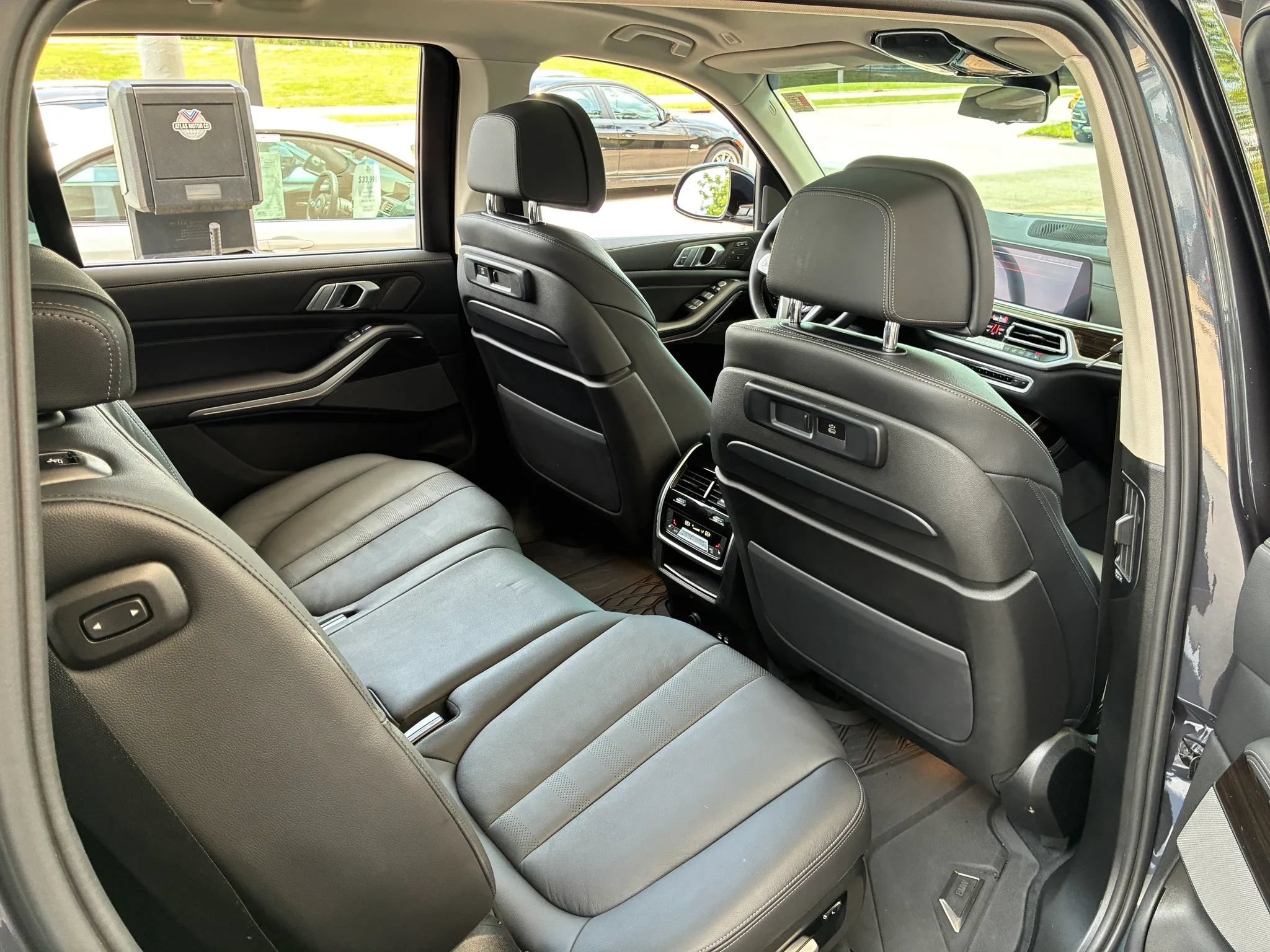Used 2020 BMW X7 xDrive40i w/ Premium Package AWD/4WD image 19