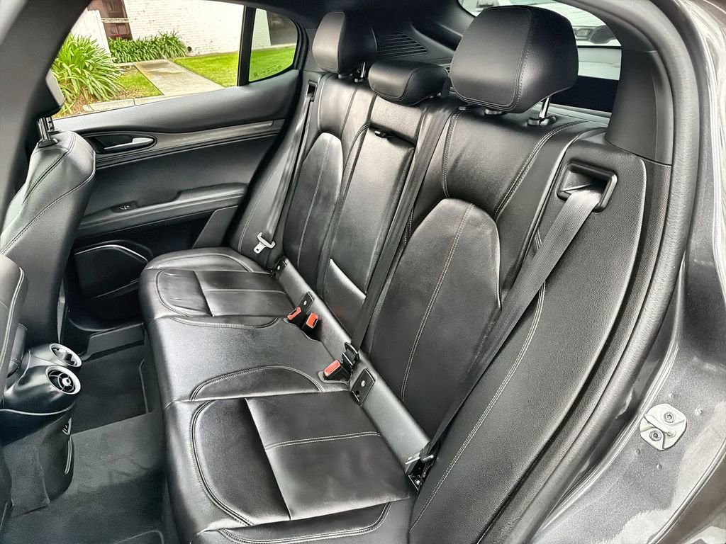 Used 2022 Alfa Romeo Stelvio Ti image 25