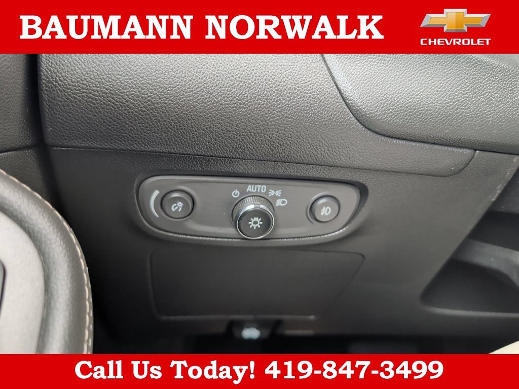 Used 2023 Buick Encore GX Essence w/ Experience Buick Package AWD/4WD image 29