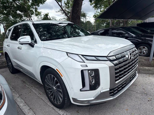 Used 2024 Hyundai Palisade Calligraphy FWD image 3