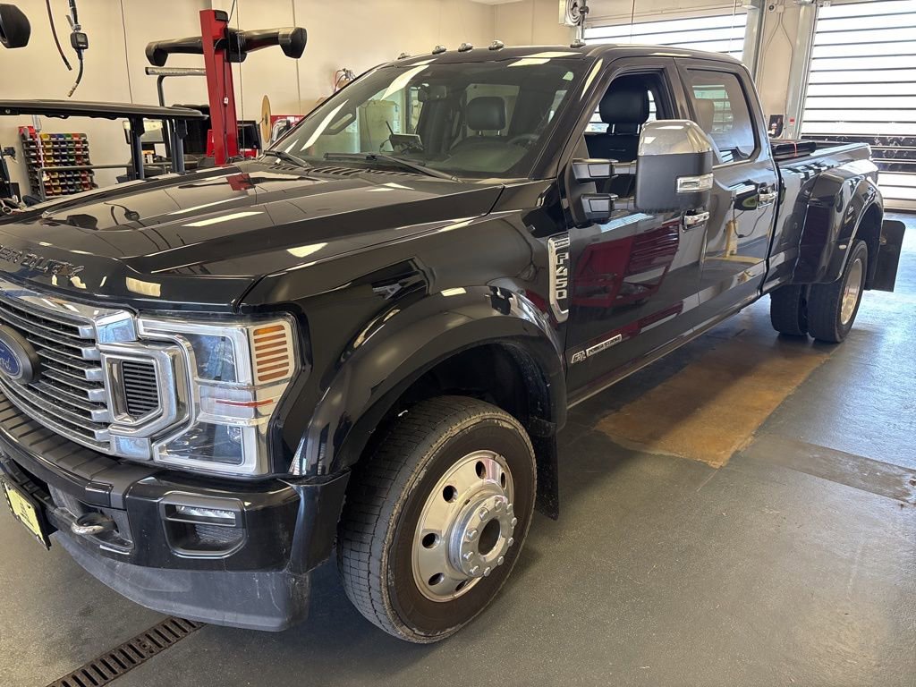 Used 2020 Ford F450 Platinum w/ FX4 Off-Road Package image 2