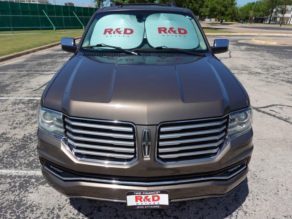Used 2016 Lincoln Navigator L Select image 2