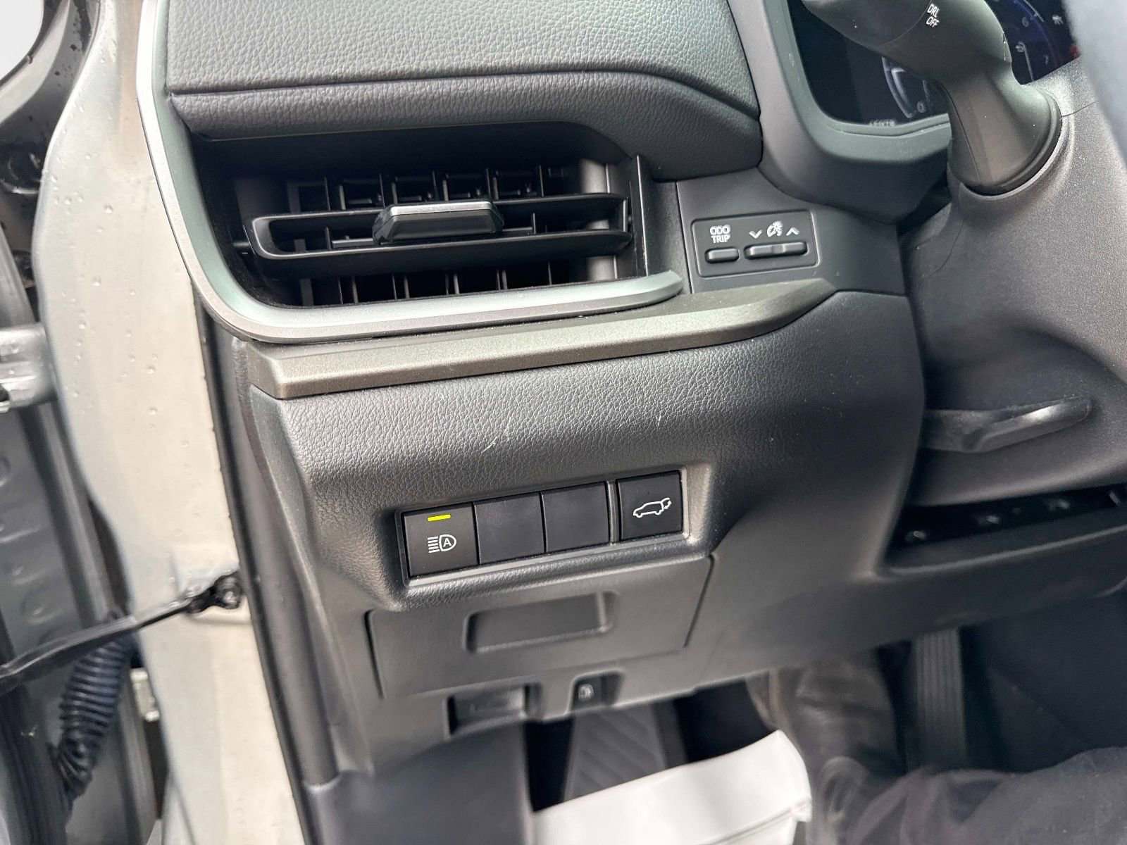 Used 2024 Toyota Grand Highlander FWD image 31