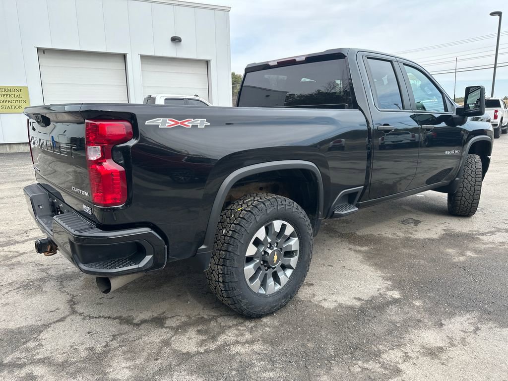 Used 2022 Chevrolet Silverado 2500 Custom w/ Custom Value Package image 5