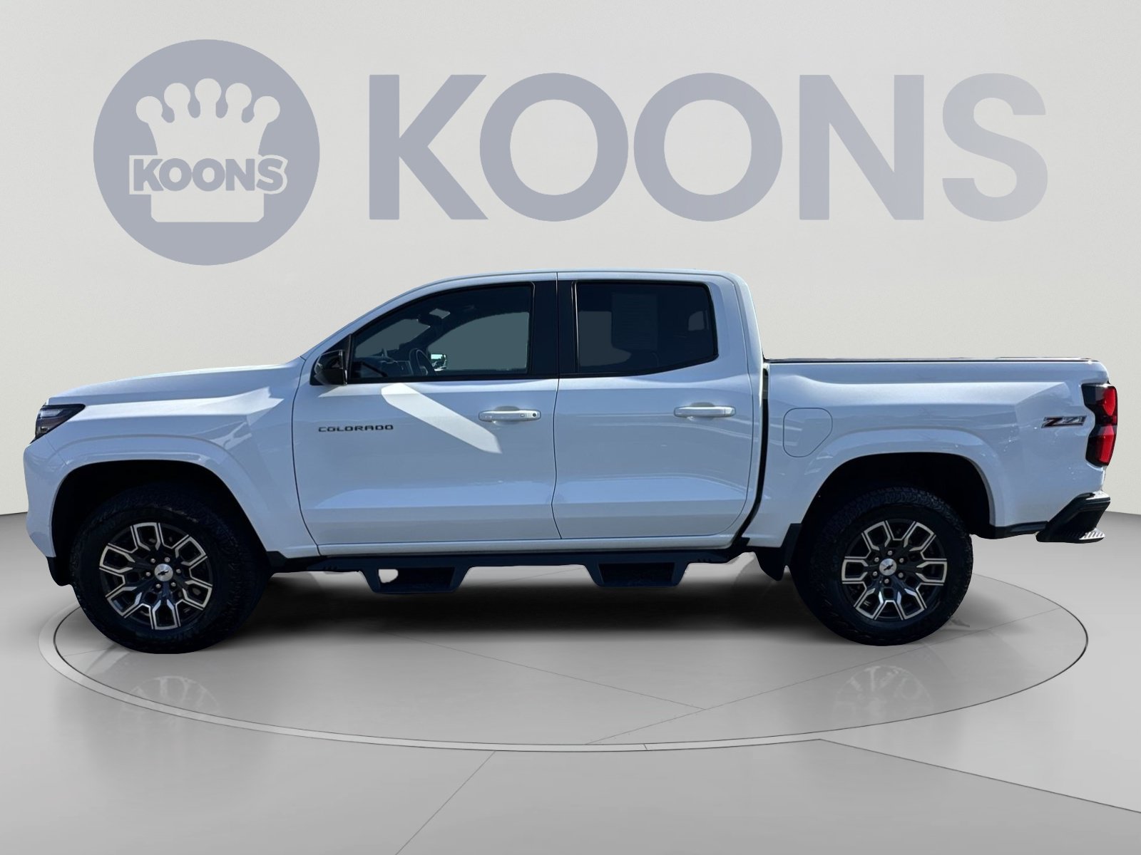 Used 2024 Chevrolet Colorado Z71 w/ Z71 Convenience Package 2 AWD/4WD image 7