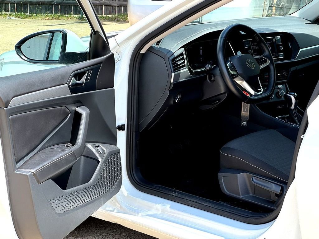 Certified 2024 Volkswagen Jetta S FWD image 11