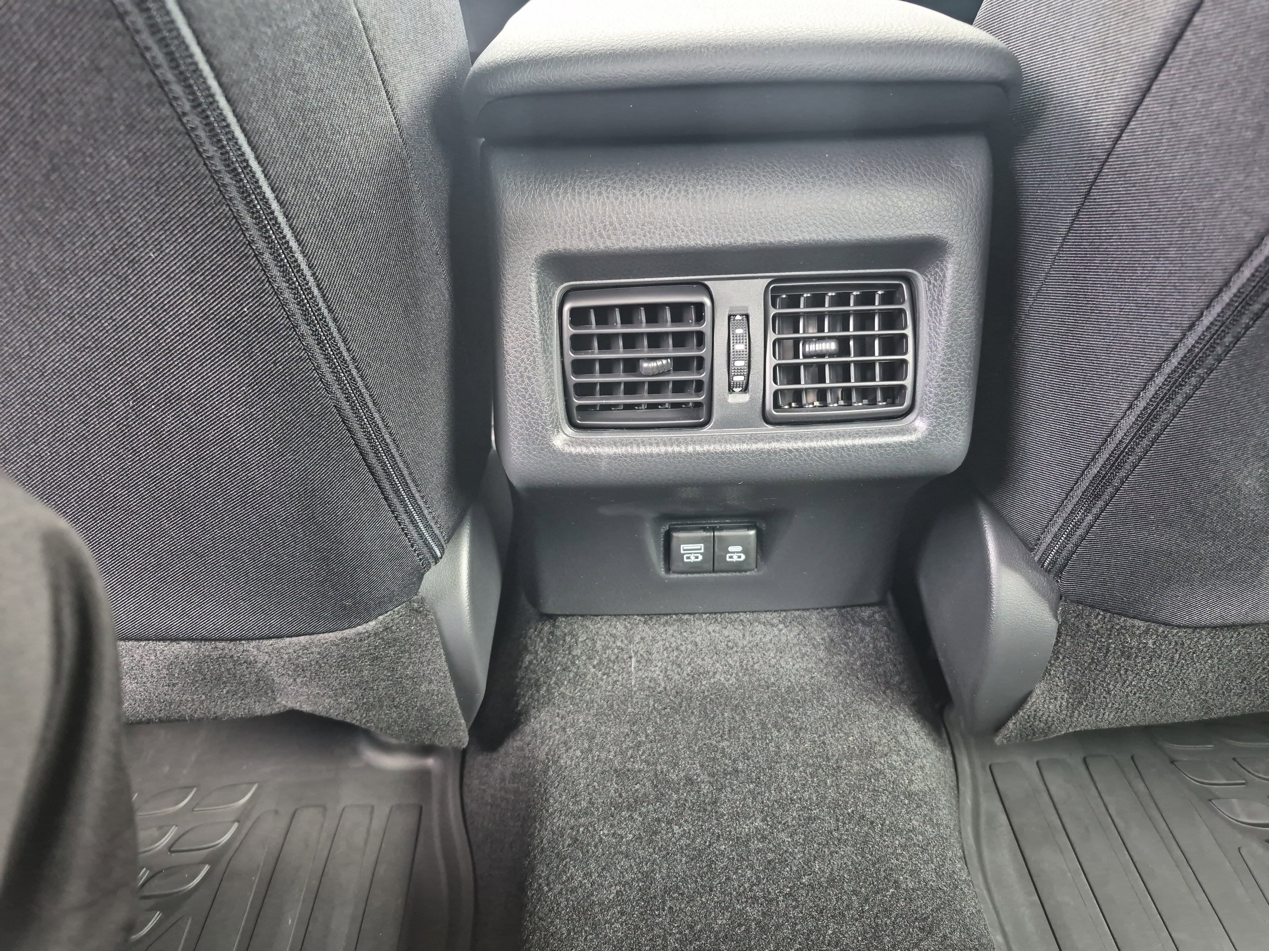 Used 2026 Toyota Camry LE image 17