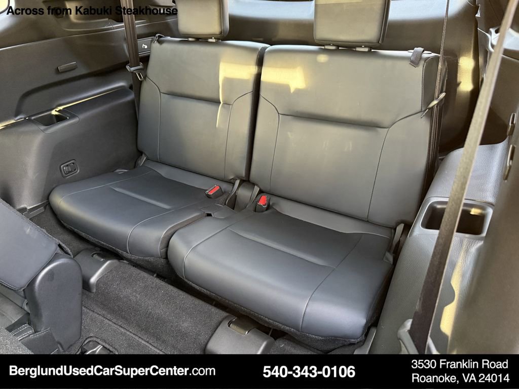 Used 2024 Mitsubishi Outlander SE image 13