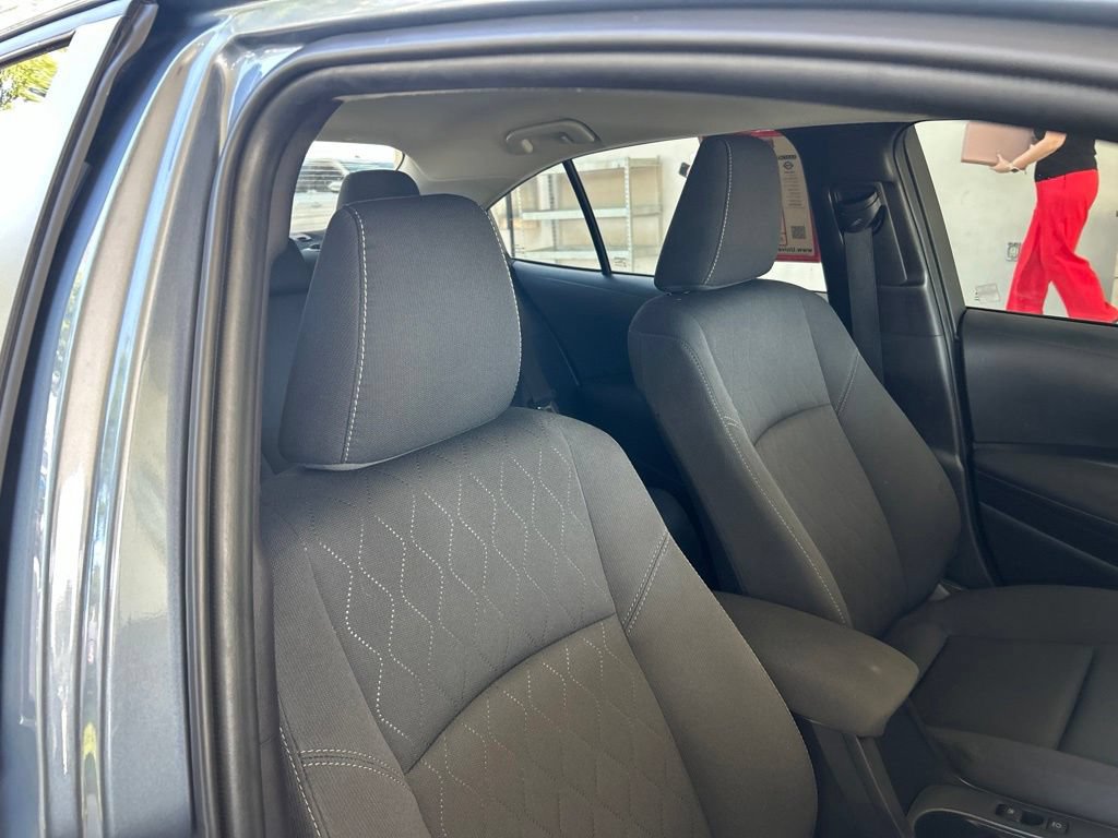 Used 2025 Toyota Corolla LE FWD image 23