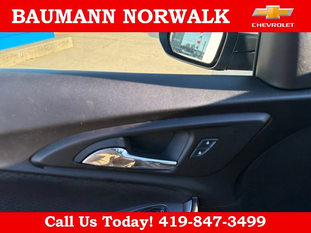 Used 2024 Chevrolet Malibu LT FWD image 16