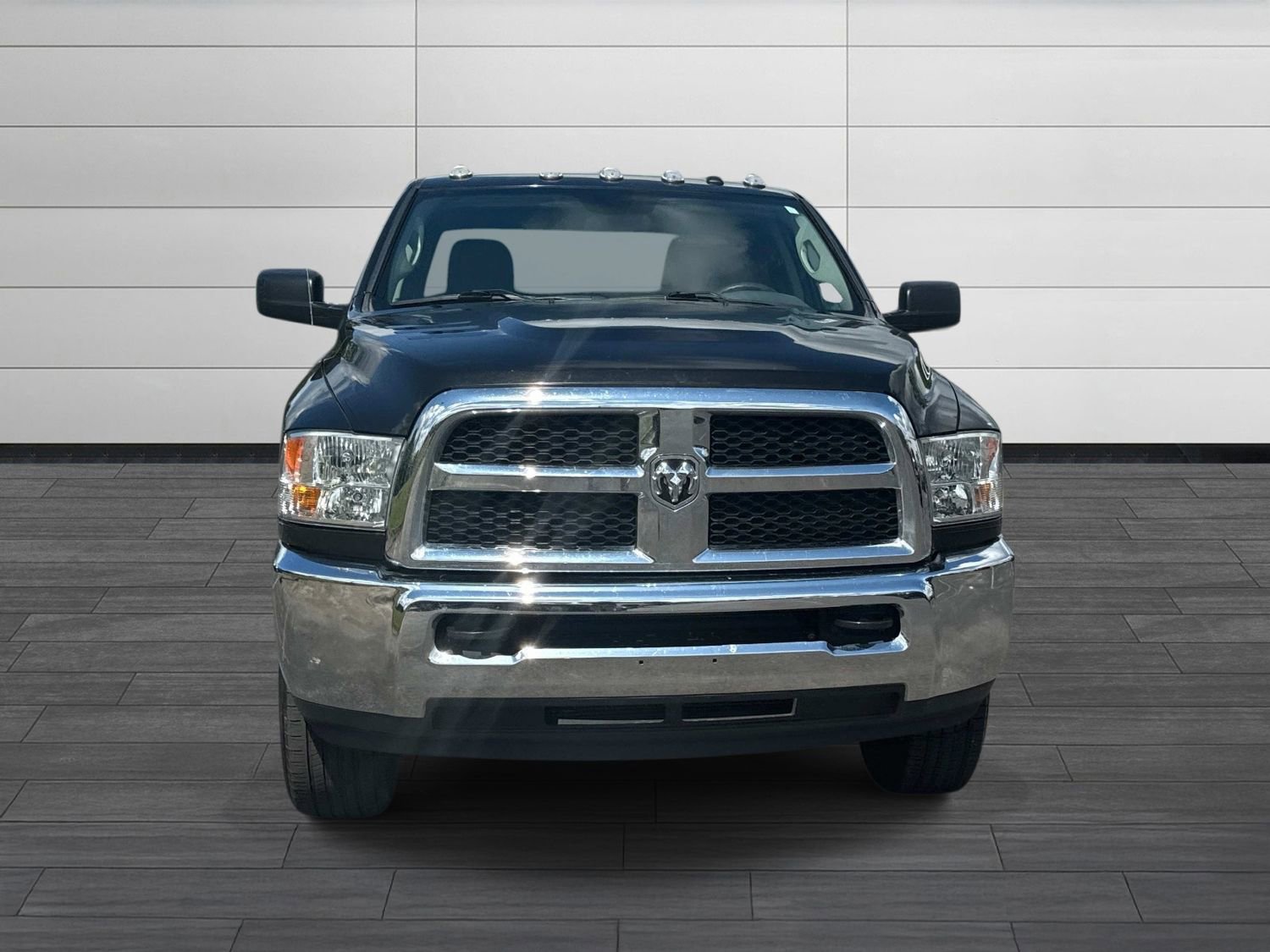 Used 2017 RAM 2500 Tradesman w/ Chrome Appearance Group AWD/4WD image 9