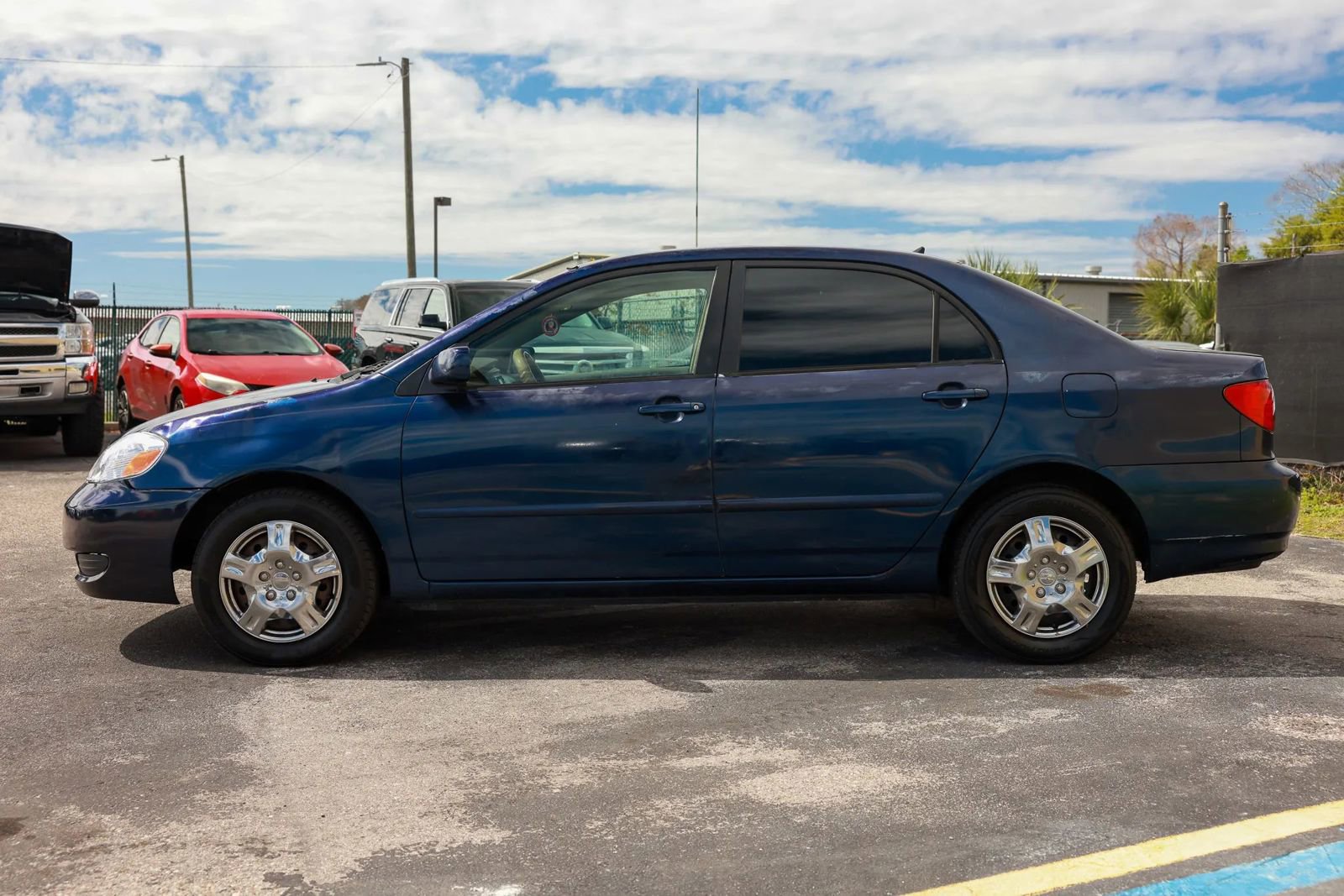 Used 2008 Toyota Corolla LE FWD image 3