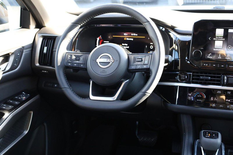 New 2025 Nissan Pathfinder Platinum image 28