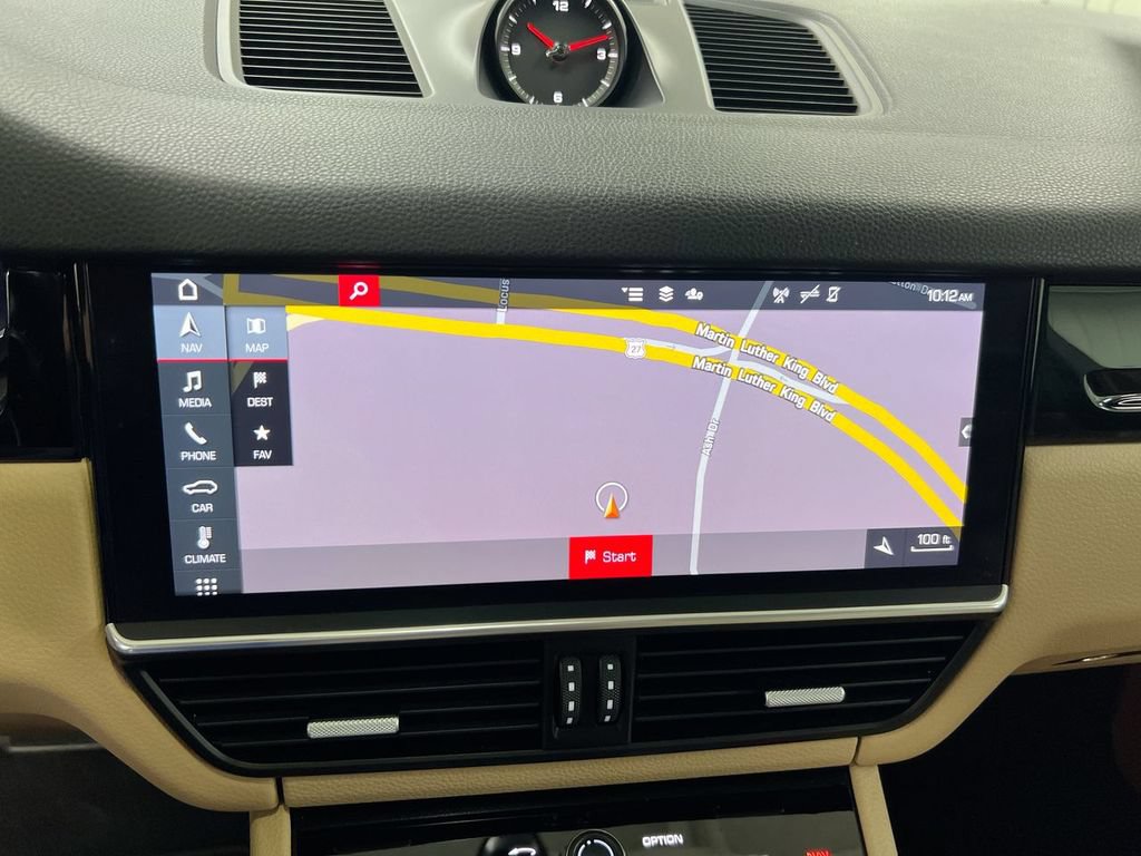 Used 2020 Porsche Cayenne S AWD/4WD image 15