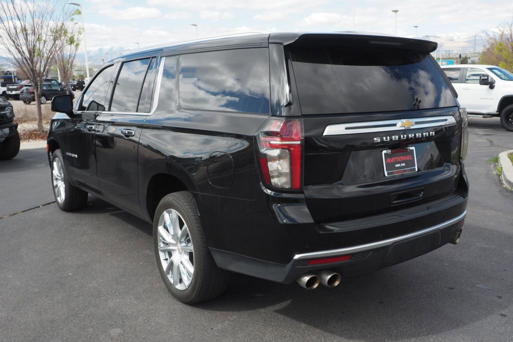 Used 2022 Chevrolet Suburban High Country w/ Premium Package 2 image 5