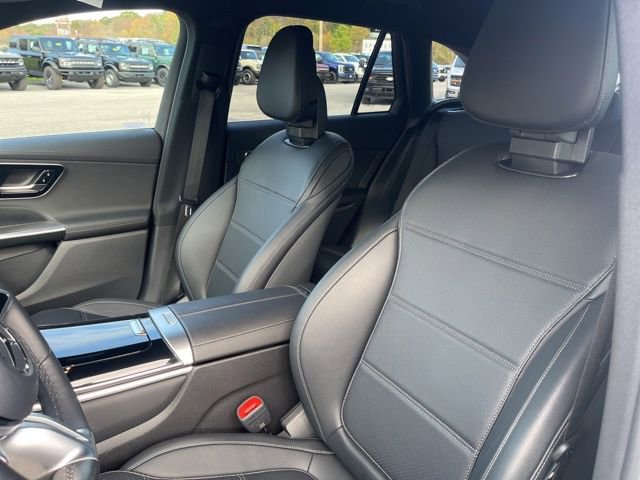 Used 2024 Mercedes-Benz GLC 300 4MATIC image 19