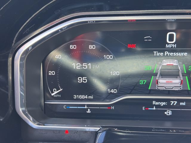 Used 2022 GMC Sierra 1500 SLT w/ SLT Convenience Package AWD/4WD image 17