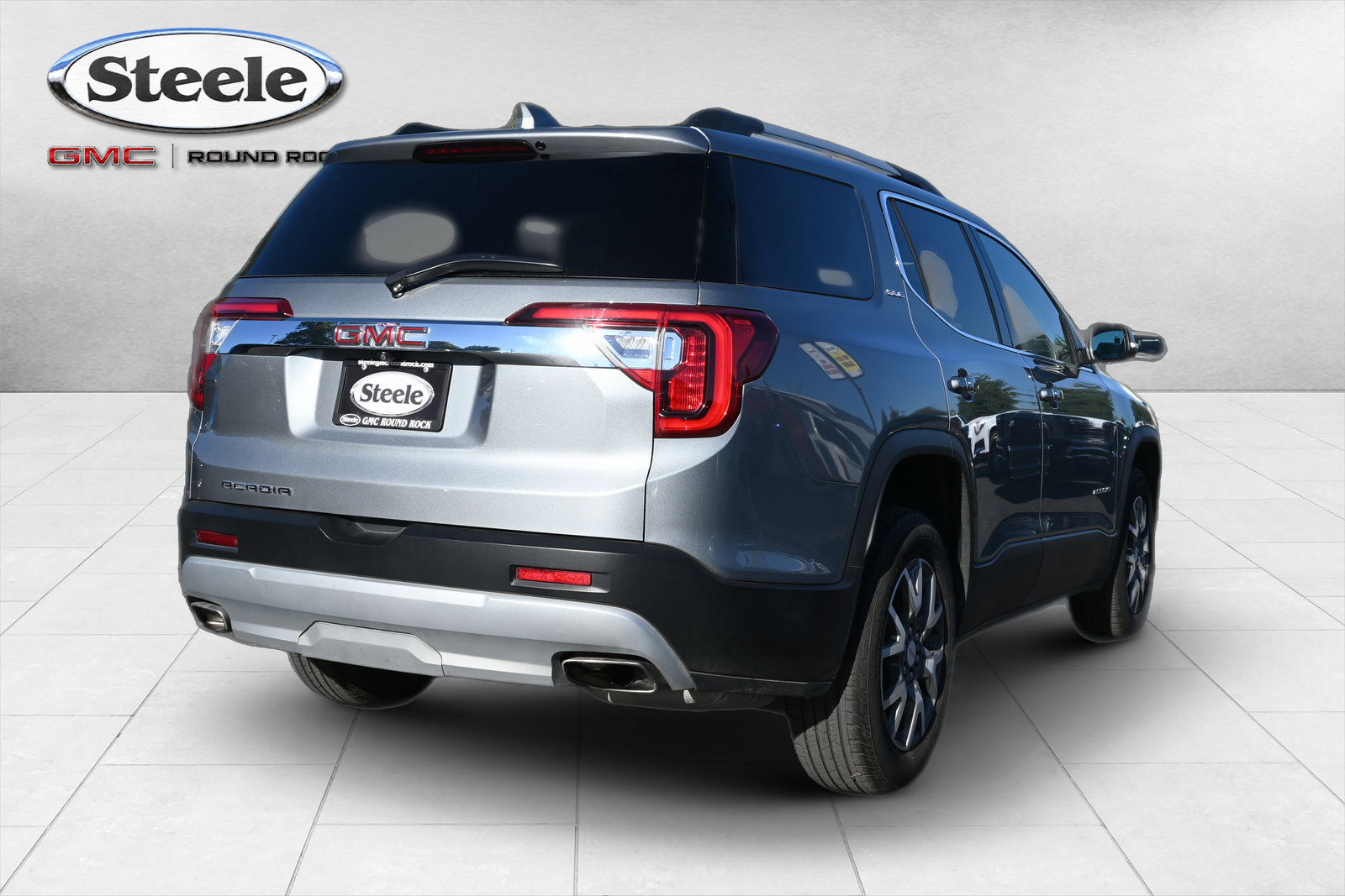 Used 2023 GMC Acadia SLE w/ Driver Convenience Package FWD image 5