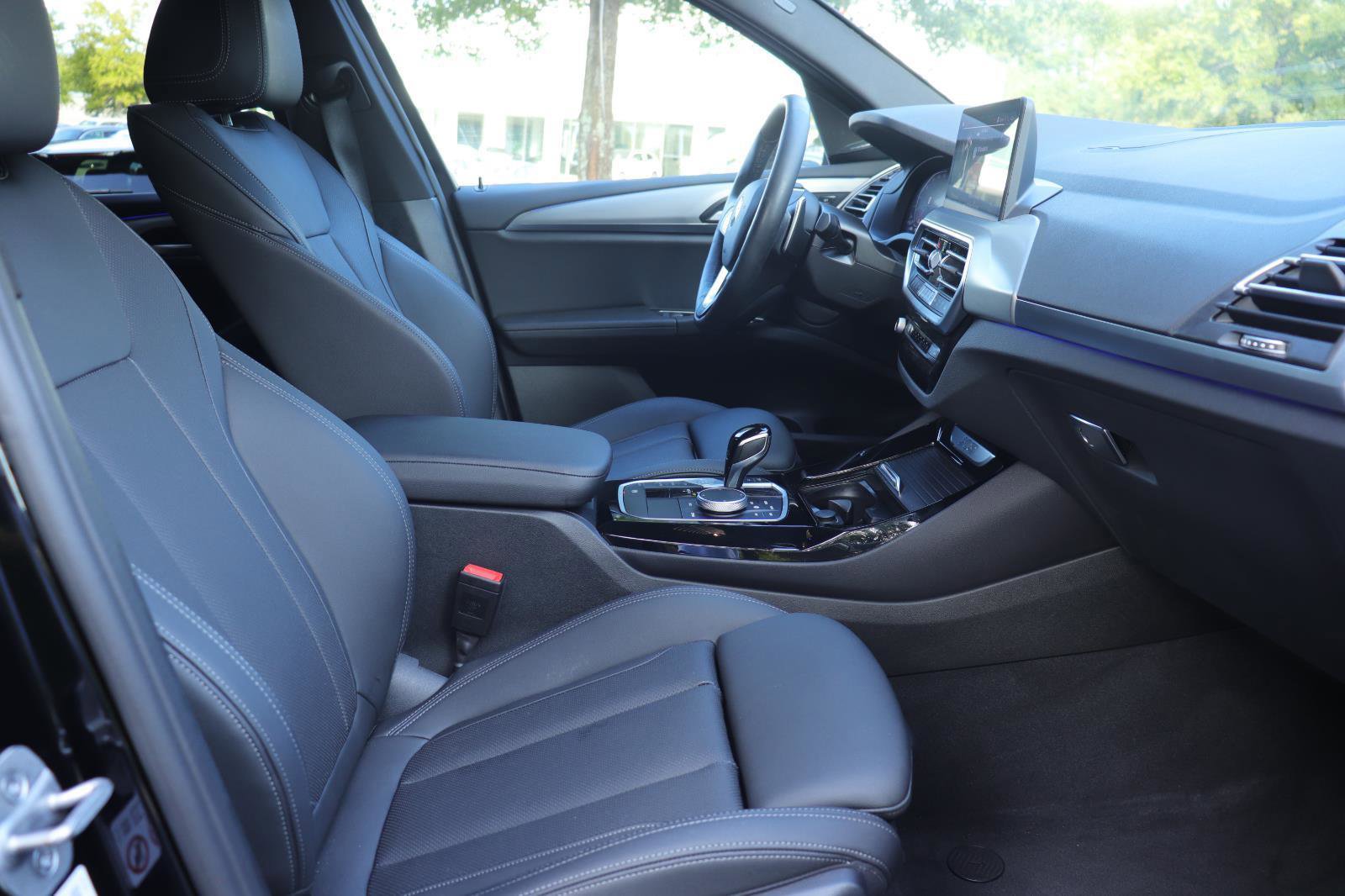 Used 2024 BMW X3 sDrive30i w/ Premium Package w/ZPA image 21