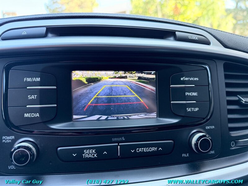 Used 2016 Kia Sorento FWD image 15
