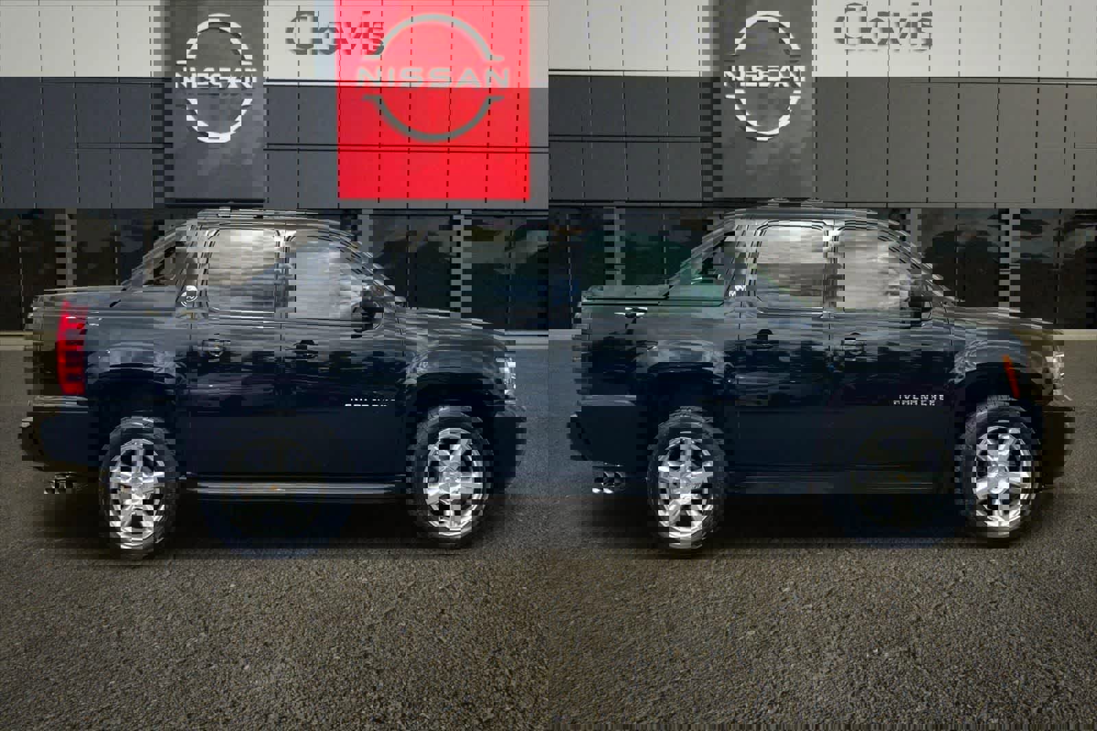 Used 2012 Chevrolet Avalanche LT image 9