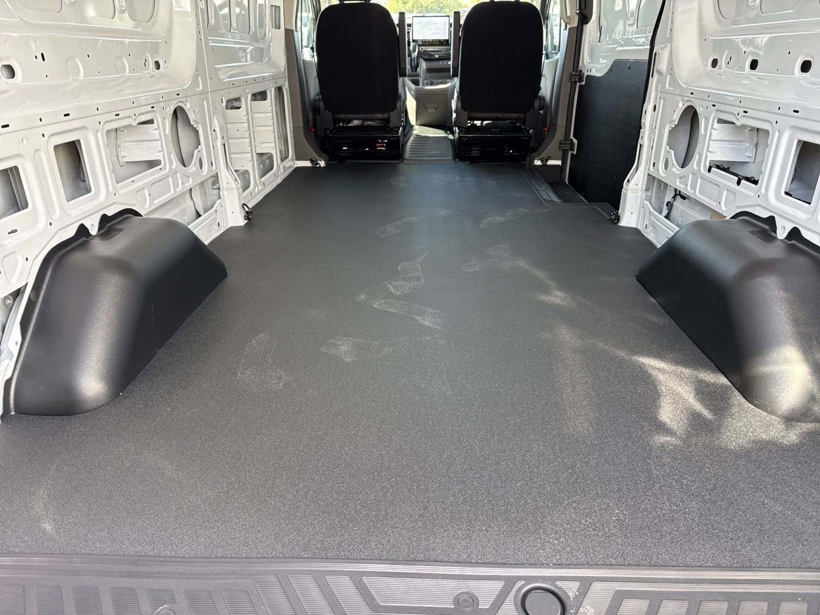 New 2025 Ford Transit 350 148 Low Roof AWD image 15