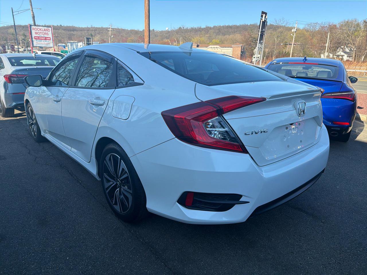 Used 2017 Honda Civic EX-T image 11