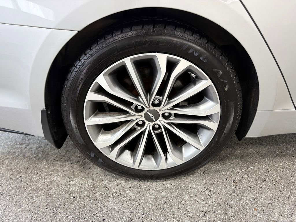 Used 2017 Genesis G80 3.8 w/ Option Group 03 image 27